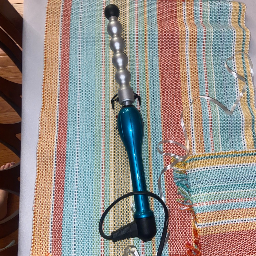 Bed head bubble wand